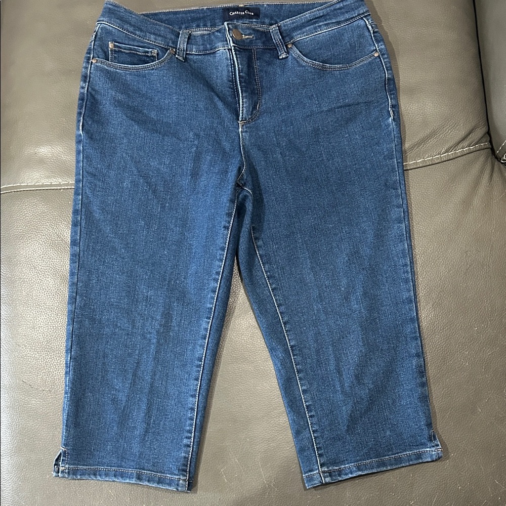 Charter Club Women's Blue Denim Cropped Jeans, size 6